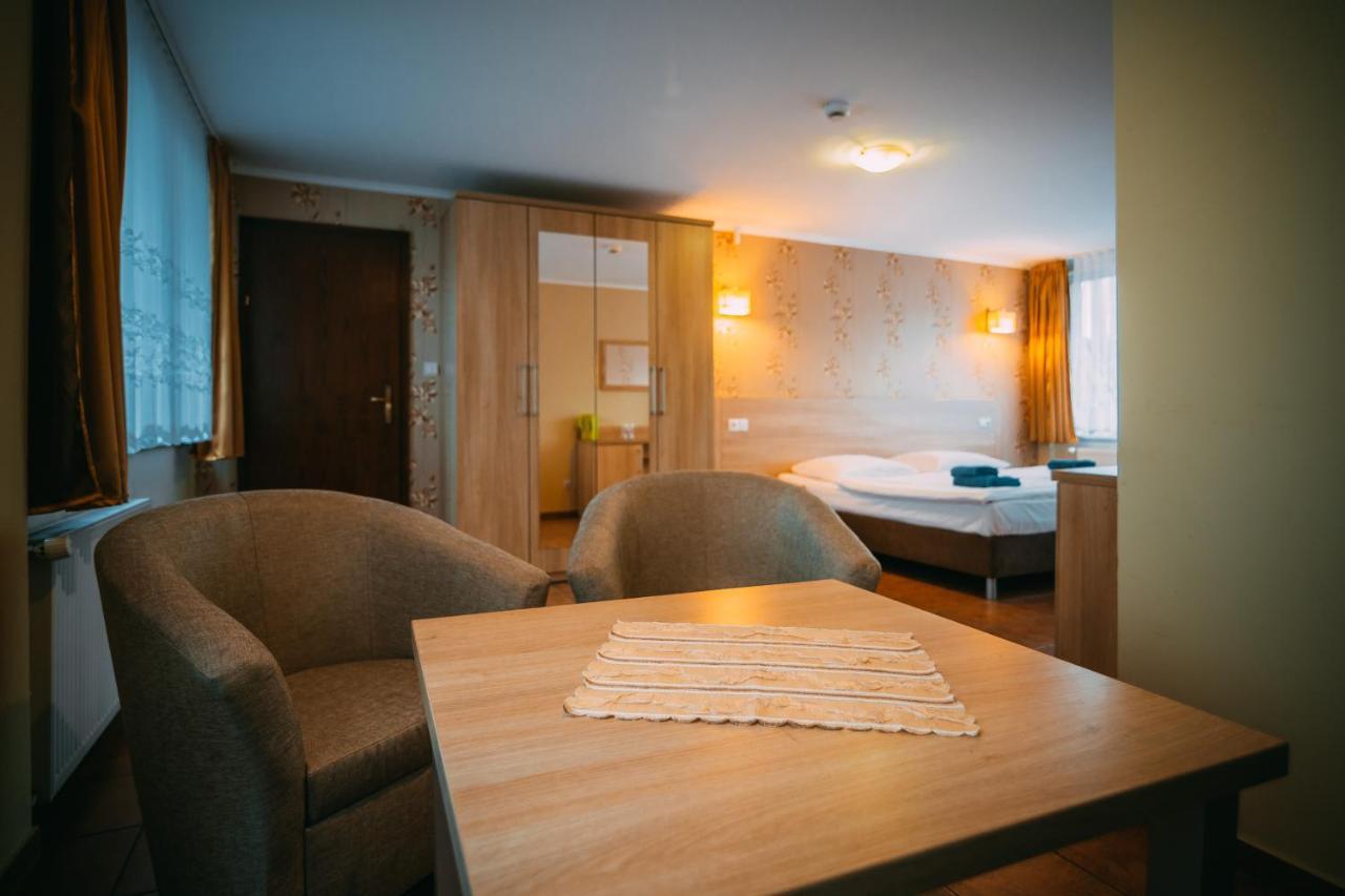 Wodnik Turawa Hotell Eksteriør bilde